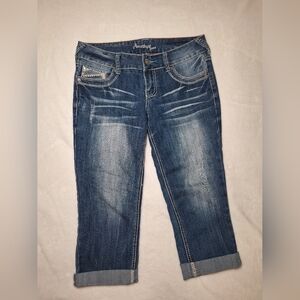 Amethyst Jeans Blue Washed Capris